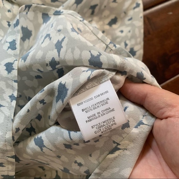 Joie‎ Silk Pearline Leopard Silk L/S Blouse. S - Picture 6 of 10